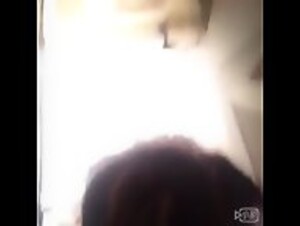 [한국야동] 신혼여행 가서 찍은 영상 유포 섹스방에서 벽구멍으로 나온 존슨에 박아대는 미시 진짜 [야실하우스]