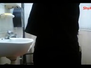 Cute singapore student toilet hidden cam