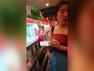 Singapore Chinese Girl Pharmacy Upskirt