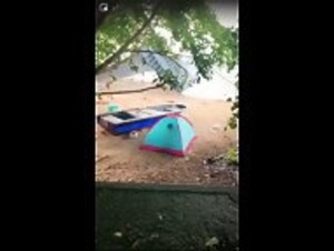 香港情侶沙灘搭帳篷扑野被拍擺上網
