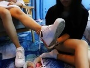 Chinese Feet Worship 27